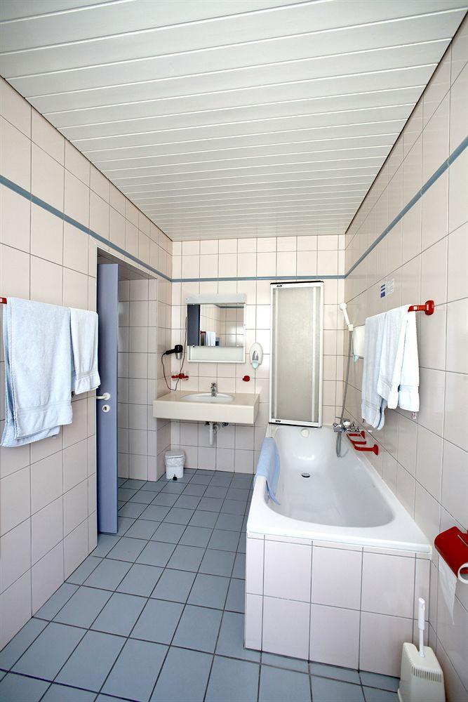 Hotel Du Port - Free Parking - Breakfast Included Estavayer-le-lac Luaran gambar