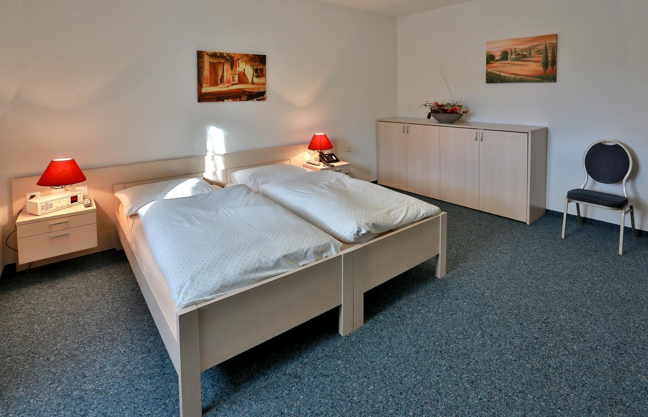 Hotel Du Port - Free Parking - Breakfast Included Estavayer-le-lac Luaran gambar
